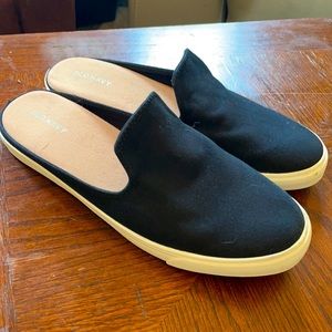 Black slide ons from old navy